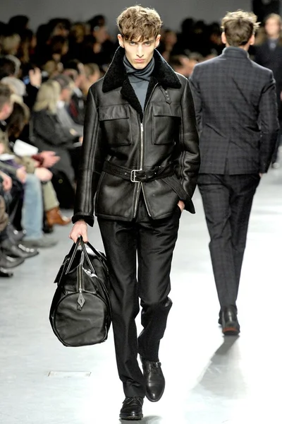 Look 4
